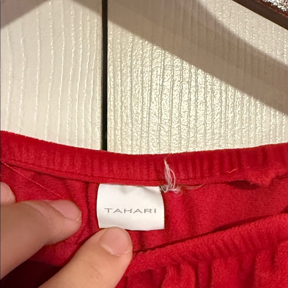 Tahari Elegant Red Kids Romber - Picture 2 of 2